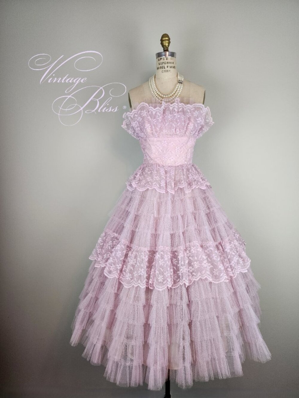 Vintage 1950’s Dreamy Lavender Pink Ruffled Tulle & Lace Party Dress Full Skirt